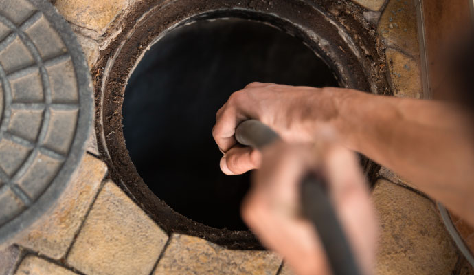 Professional sewage cleaning